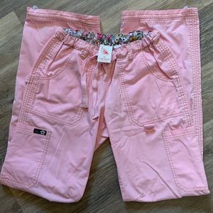 KOI scrub pants XS Tall pink